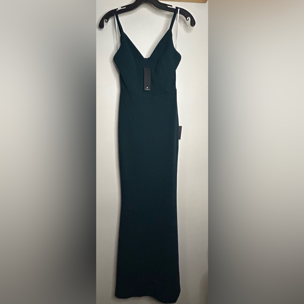 NWT Lulu's Classy Emerald Gown With Back Button Detail